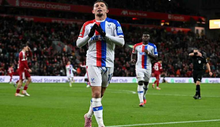 অ্যানফিল্ডে লিভারপুলকে নিয়ে ছেলে খেলা করল ক্রিস্টাল প্যালেস