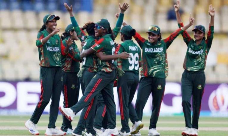 পাকিস্তানকে ৭ উইকেটে হারিয়ে বিশ্বকাপ শুরু বাংলাদেশের