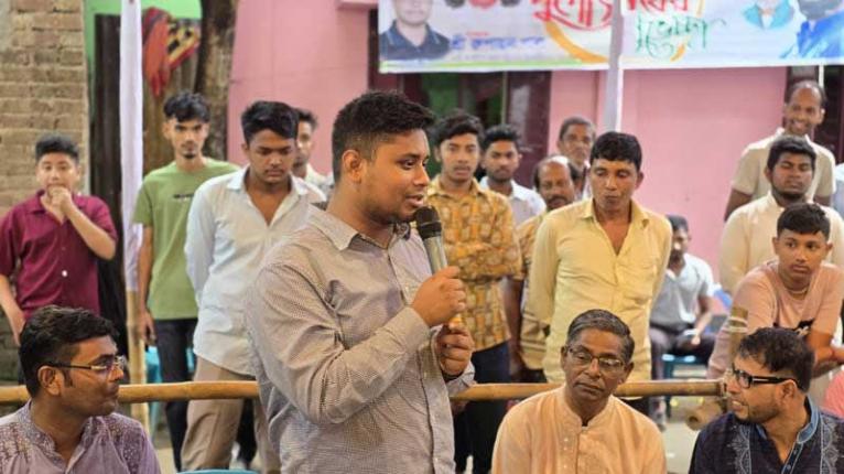 সাম্প্রদায়িক সম্প্রীতির উজ্জ্বল দৃষ্টান্ত দেখ‌তে বাংলাদেশে আসতে হ‌বে: হাসনাত