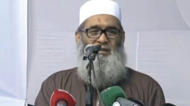 গণভোটে ভীতুরা জনগণের মতকে ভয় পায়: মুজিবুর রহমান