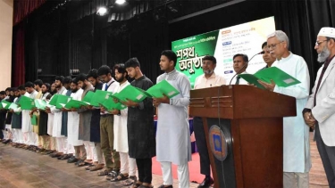 ৩৫ বছর পর প্রাণ ফিরে পেল রাকসু, নবনির্বাচিত প্রতিনিধিদের শপথ গ্রহণ