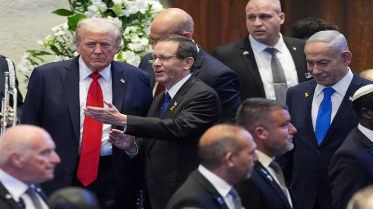 নেতানিয়াহুকে ক্ষমা করার আহ্বান ট্রাম্পের