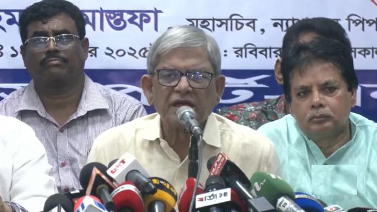 চাপিয়ে দেয়া কোনো কিছু জনগণ মেনে নেবে না: ফখরুল