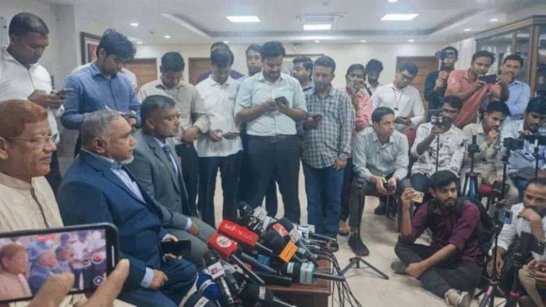 নভেম্বরের মধ্যেই গণভোট চায় জামায়াত, যুক্তি তুলে ধরলেন তাহের