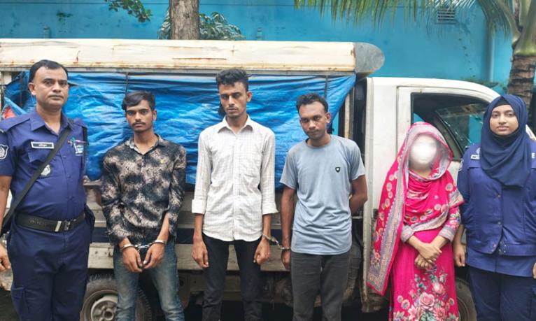 সাভারে নারীসহ ৪ অপহরণকারী আটক
