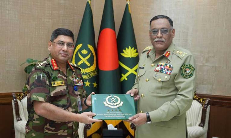 সেনাপ্রধানের সঙ্গে পাকিস্তানের যৌথ বাহিনীর চেয়ারম্যানের সাক্ষাৎ