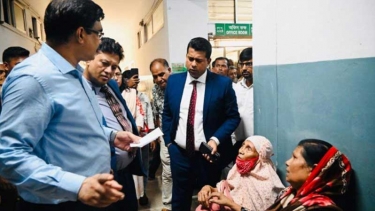 সরকারি হাসপাতালে মানুষের আস্থা ফিরিয়ে আনতে কাজ করছি: ডিসি