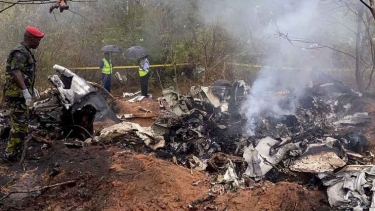 কেনিয়ায় যাত্রীবাহী বিমান বিধ্বস্ত, সব আরোহীর মৃত্যুর শঙ্কা