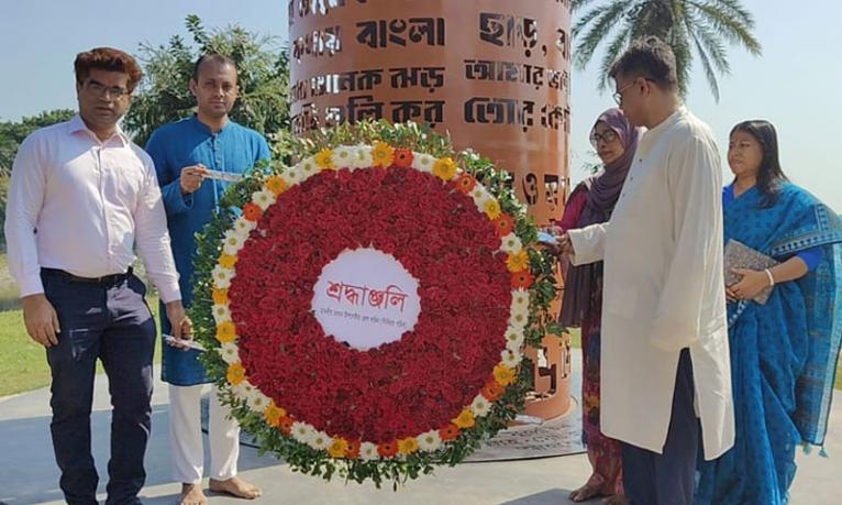 মাগুরায় জুলাই স্মৃতিস্তম্ভ পরিদর্শনে প্রেস সচিব শফিকুল আলম