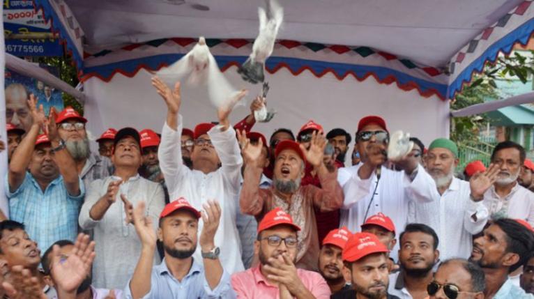 যুবদলের প্রতিষ্ঠাবার্ষিকীতে এক মঞ্চে  মাসুদ, সাখাওয়াত, টিপু