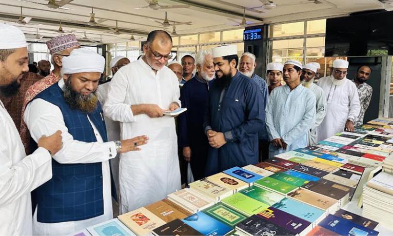 তরুণ প্রজন্মের কাছে রাসূল (সা.)-এর অনুকরণীয় জীবনাদর্শ তুলে ধরার আহ্বান বাণিজ্য উপদেষ্টার