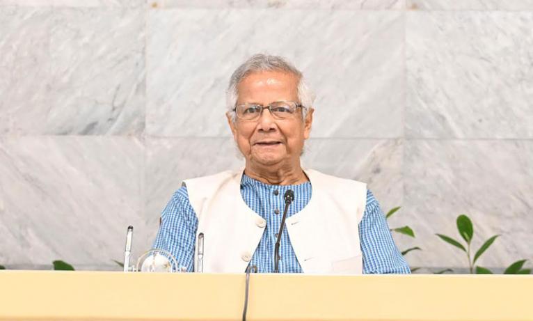 অন্তর্বর্তী সরকার ডাক বিভাগকে যুগোপযোগী করতে কাজ করছে : প্রধান উপদেষ্টা