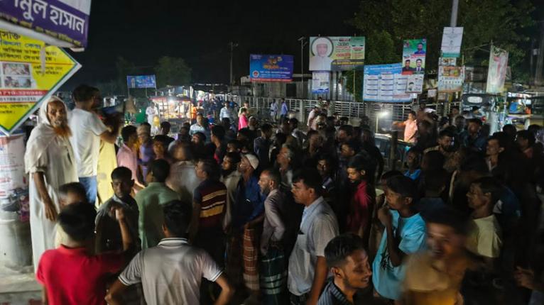 সরিষাবাড়ীতে বিএনপি সমর্থকের ওপর হামলা: বিচারের দাবিতে বিক্ষোভ ও প্রতিবাদ