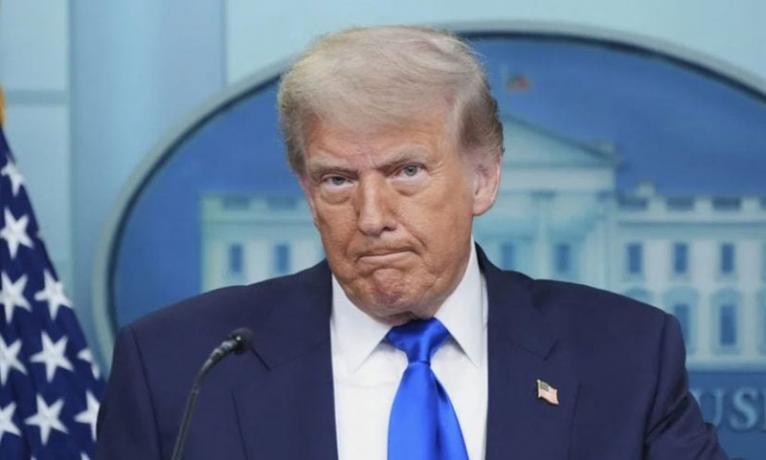 ট্রাম্প প্রশাসনের বিরুদ্ধে মামলা করল যুক্তরাষ্ট্রের ২৫ অঙ্গরাজ্য