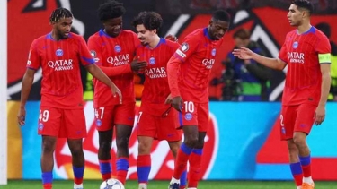 পিএসজির গোলবন্যায় বিধ্বস্ত বায়ার লেভারকুজেন