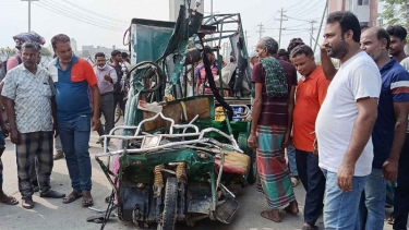 জামালপুরে কাভার্ডভ্যান-ইজিবাইক সংঘর্ষে নিহত ৪