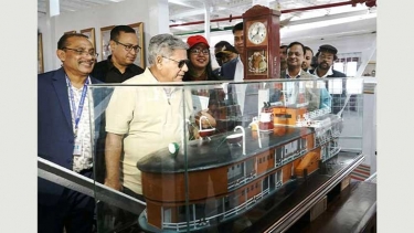 পর্যটন সার্ভিস হিসেবে শতবর্ষী প্যাডেল স্টিমার পি এস মাহসুদ–এর উদ্বোধন করেন নৌপরিবহন উপদেষ্টা