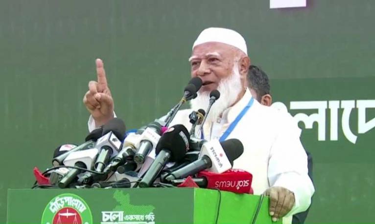 জনসেবা যাদের পেশা, তাদের হাতেই জামায়াতের পতাকা দেওয়া হয়েছে : আমির