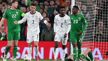 আইরিশদের কাছে পরাস্ত পর্তুগাল, প্রথম লাল পেলেন রোনালদো