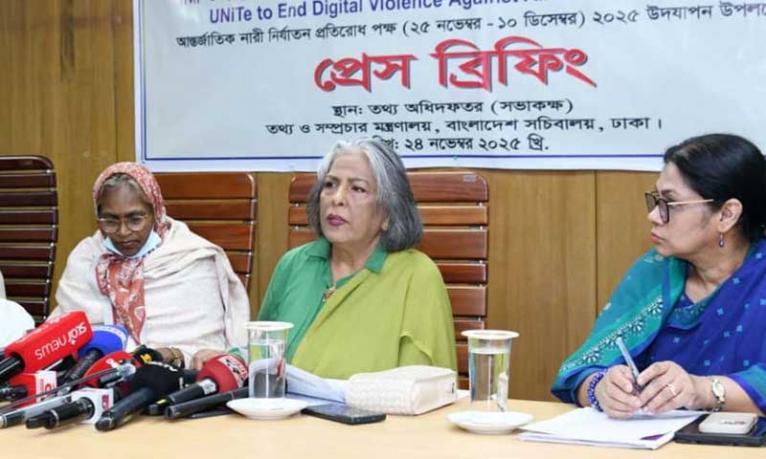 সব স্কুলে মেয়েদের জন্য টয়লেট থাকতে হবে : শারমীন