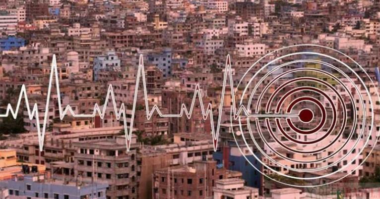 ভূমিকম্পে কেঁপে উঠলো ইন্দোনেশিয়া