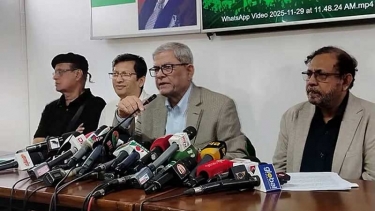 বিদেশে নেওয়ার মতো অবস্থায় নেই খালেদা জিয়া : ফখরুল