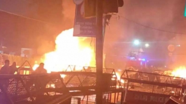 দিল্লিতে পার্ক করা গাড়িতে ভয়াবহ বিস্ফোরণ, নিহত ৮