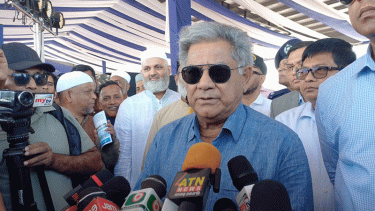 বিনিয়োগ আনতে চট্টগ্রাম বন্দরে বিদেশি ব্যবস্থাপনা প্রয়োজন : নৌপরিবহন উপদেষ্টা