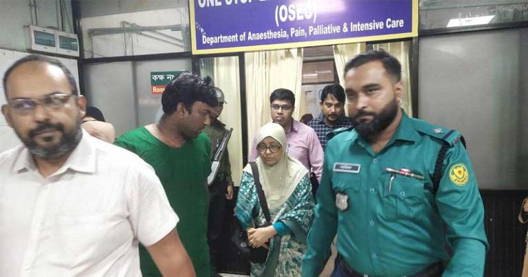 ভূমিকম্পে আহতদের দেখতে ঢামেকে স্বাস্থ্য উপদেষ্টা