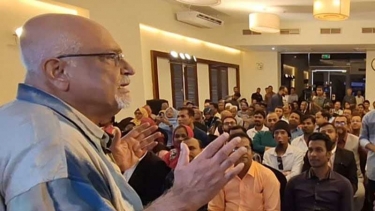 সংস্কার বাস্তবায়নের মাধ্যমে লুটপাটতন্ত্র ভাঙতে হবে: দেবপ্রিয় ভট্টাচার্য