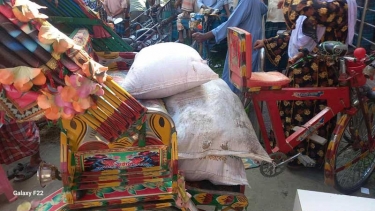 ইসলামপুর কৃষি অফিসে প্রণোদনার সার-বীজ পাচার: কালোবাজারি চক্র সক্রিয় !