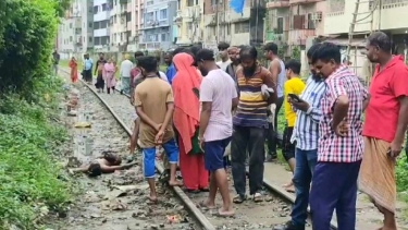 ফতুল্লায় ট্রেনে কাটা পড়ে যুবকের মৃত্যু