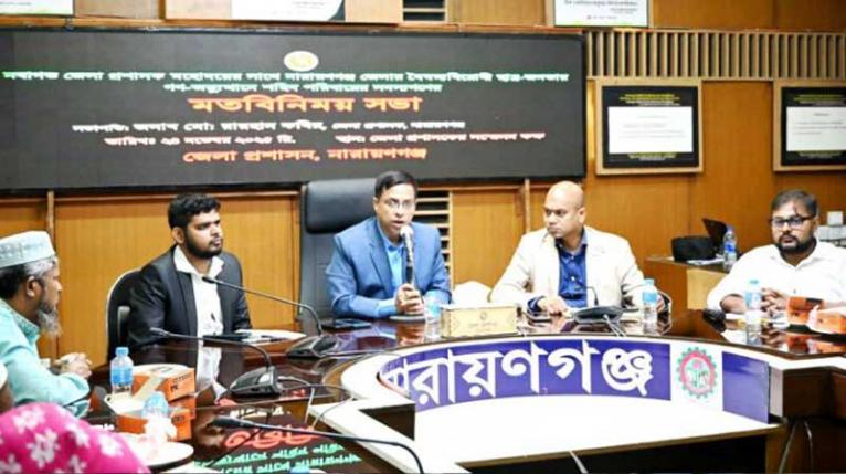 শহীদদের আত্মত্যাগ স্মরণীয় রাখতে সম্মিলিত প্রচেষ্টা প্রয়োজন: ডিসি