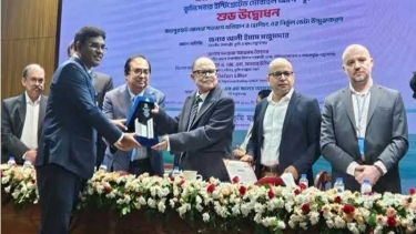 ভূমিসেবায় অবদান, পুরস্কার পেলেন পঞ্চগড়ের সাবেক ডিসি সাবেত আলী