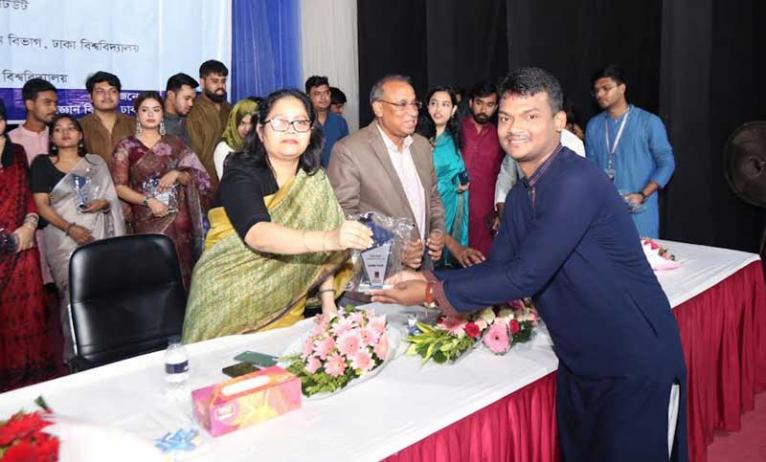 শিক্ষার্থীদের যেকোনো একটি বিদেশি ভাষা শেখার আহ্বান ড. সায়মা হক বিদিশার