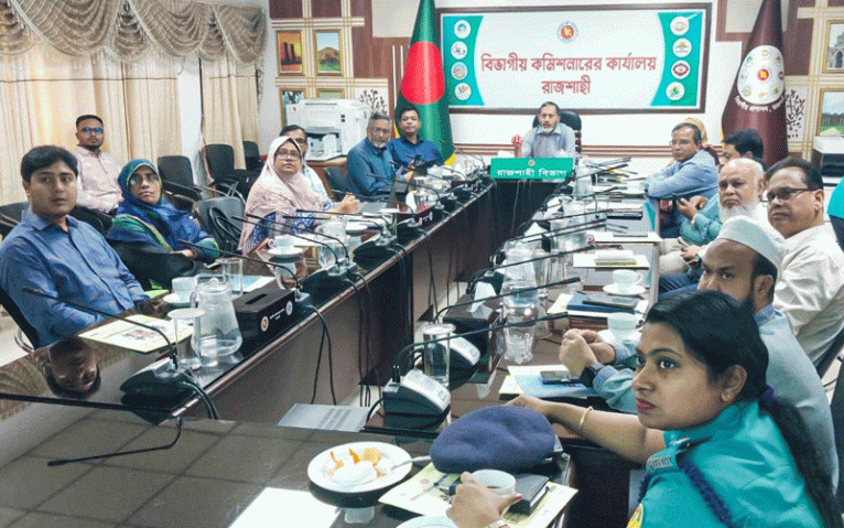 টাইফয়েড টিকার লক্ষ্যমাত্রা অর্জনে জনসচেতনতা অব্যাহত রাখতে হবে: রাজশাহী বিভাগীয় কমিশনার