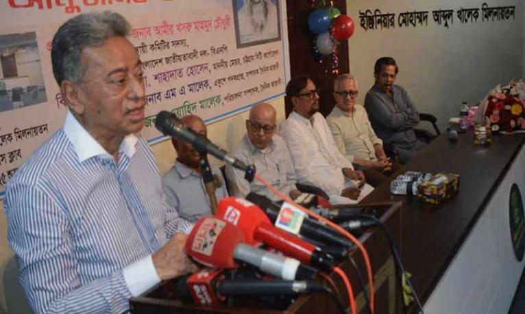 ঐকমত্যের বাইরে কথা বললে বিভেদ বাড়বে, যা গণতন্ত্রের জন্য ভালো নয় : আমীর খসরু