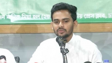 ১৯৭৫ সালের বিপ্লব ও জুলাইয়ের গণঅভ্যুত্থান একই প্রেক্ষাপট থেকে উদ্ভূত : আসিফ মাহমুদ