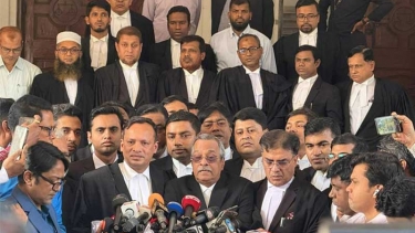 তত্ত্বাবধায়ক সরকার ব্যবস্থা পুনর্বহাল ঐতিহাসিক রায়