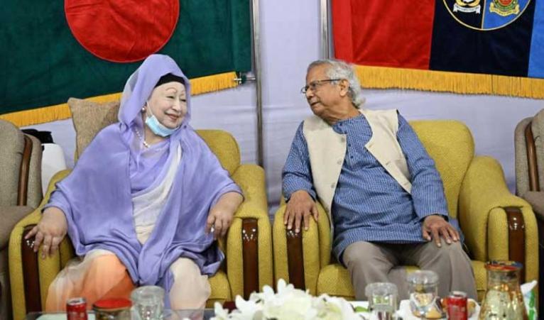 প্রধান উপদেষ্টার সঙ্গে বিএনপি চেয়ারপার্সনের সৌজন্য সাক্ষাৎ