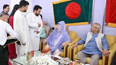 সেনাকুঞ্জে প্রধান উপদেষ্টা ও খালেদা জিয়ার সঙ্গে নাহিদ ইসলামের কুশল বিনিময়