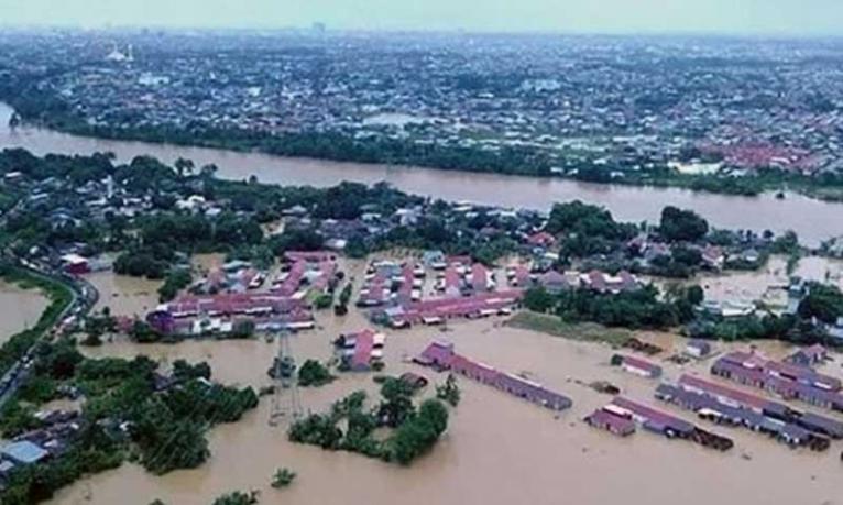 ইন্দোনেশিয়ায় বন্যা ও ভূমিধসে ৮ জনের প্রাণহানি, আহত ৫৮