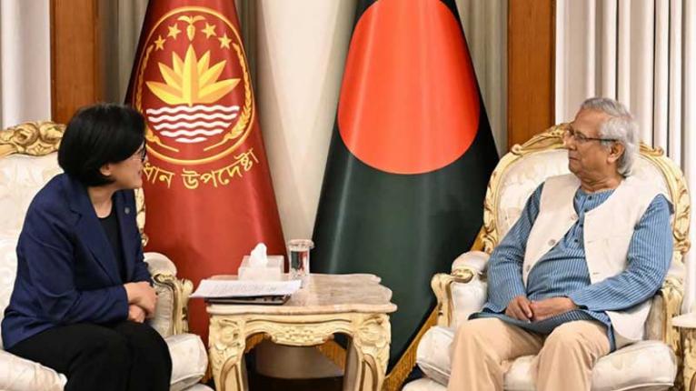 দক্ষিণ চীনের সঙ্গে রেল সংযোগ গড়ে তোলার আহ্বান প্রধান উপদেষ্টার