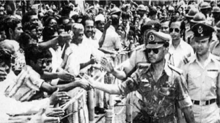 আজ ঐতিহাসিক জাতীয় বিপ্লব ও সংহতি দিবস