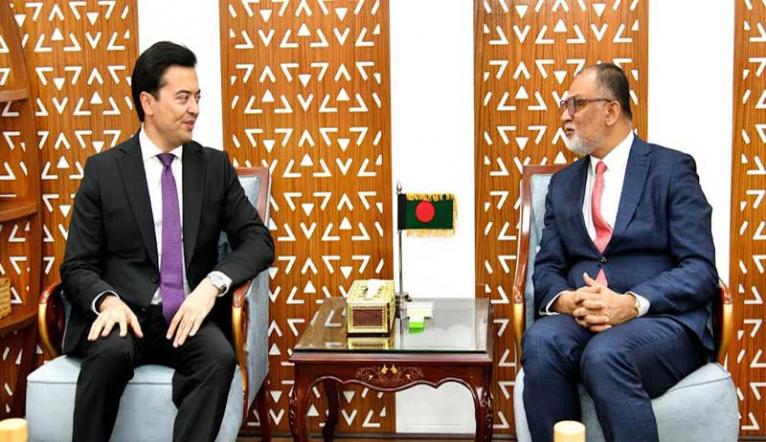 বাণিজ্য উপদেষ্টার সাথে উজবেকিস্তানের রাষ্ট্রদূতের বৈঠক