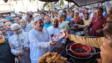 রাজশাহী-২ আসনে বিএনপি প্রার্থী মিনুর নির্বাচনী প্রচারণা শুরু