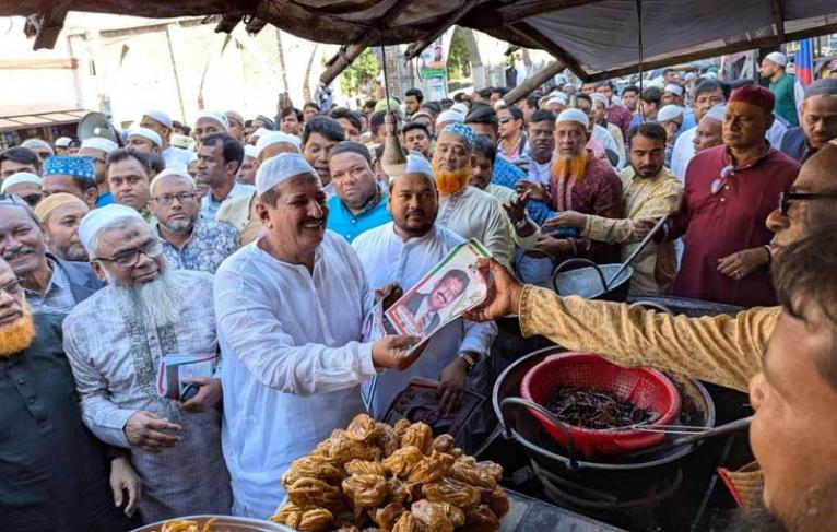 রাজশাহী-২ আসনে বিএনপি প্রার্থী মিনুর নির্বাচনী প্রচারণা শুরু