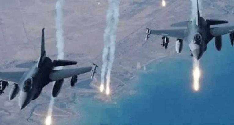 মধ্যরাতে আফগানিস্তানে ভয়াবহ বিমান হামলা চালাল পাকিস্তান