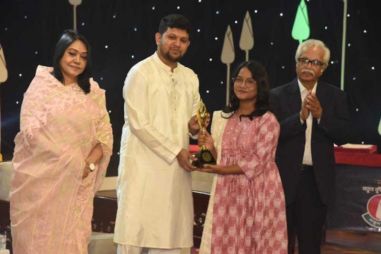 নতুন কুঁড়ি ২০২৫-এ আবৃত্তিতে জাতীয় চ্যাম্পিয়ন সাবিলা সুলতান বাণী