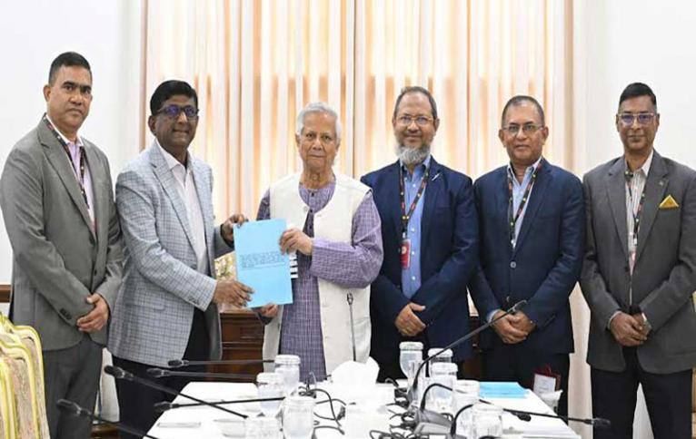 সশস্ত্র বাহিনীর বঞ্চিত সদস্যদের ন্যায়বিচার নিশ্চিত করবে সরকার : প্রধান উপদেষ্টা